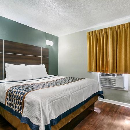 Knights Inn Bristol Levittown Εξωτερικό φωτογραφία