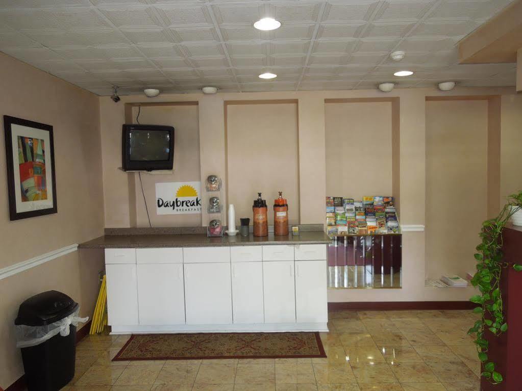 Knights Inn Bristol Levittown Εξωτερικό φωτογραφία