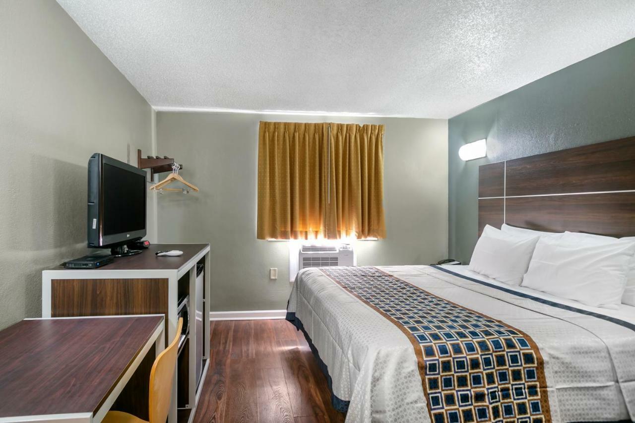 Knights Inn Bristol Levittown Εξωτερικό φωτογραφία